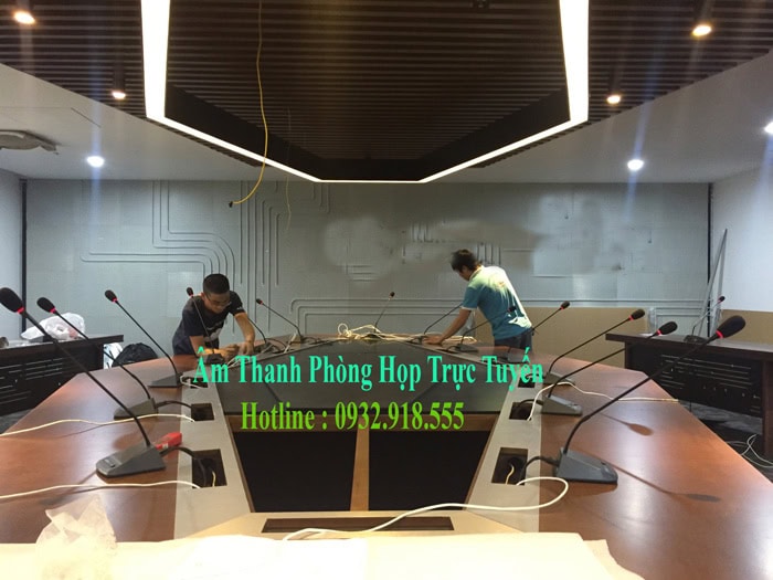 Tiến Cường thi công lắp đặt hệ thống âm thanh phòng họp trực tuyến chuyên nghiệp tại Hà Nội Tiến Cường thi công lắp đặt hệ thống âm thanh phòng họp trực tuyến chuyên nghiệp tại Hà Nội