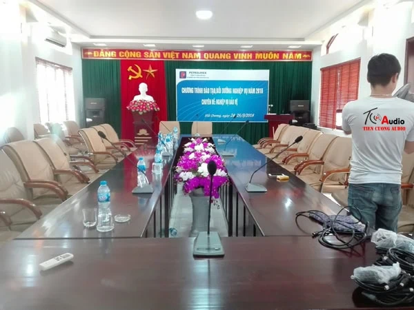 Hệ thống âm thanh phòng họp tiêu chuẩn